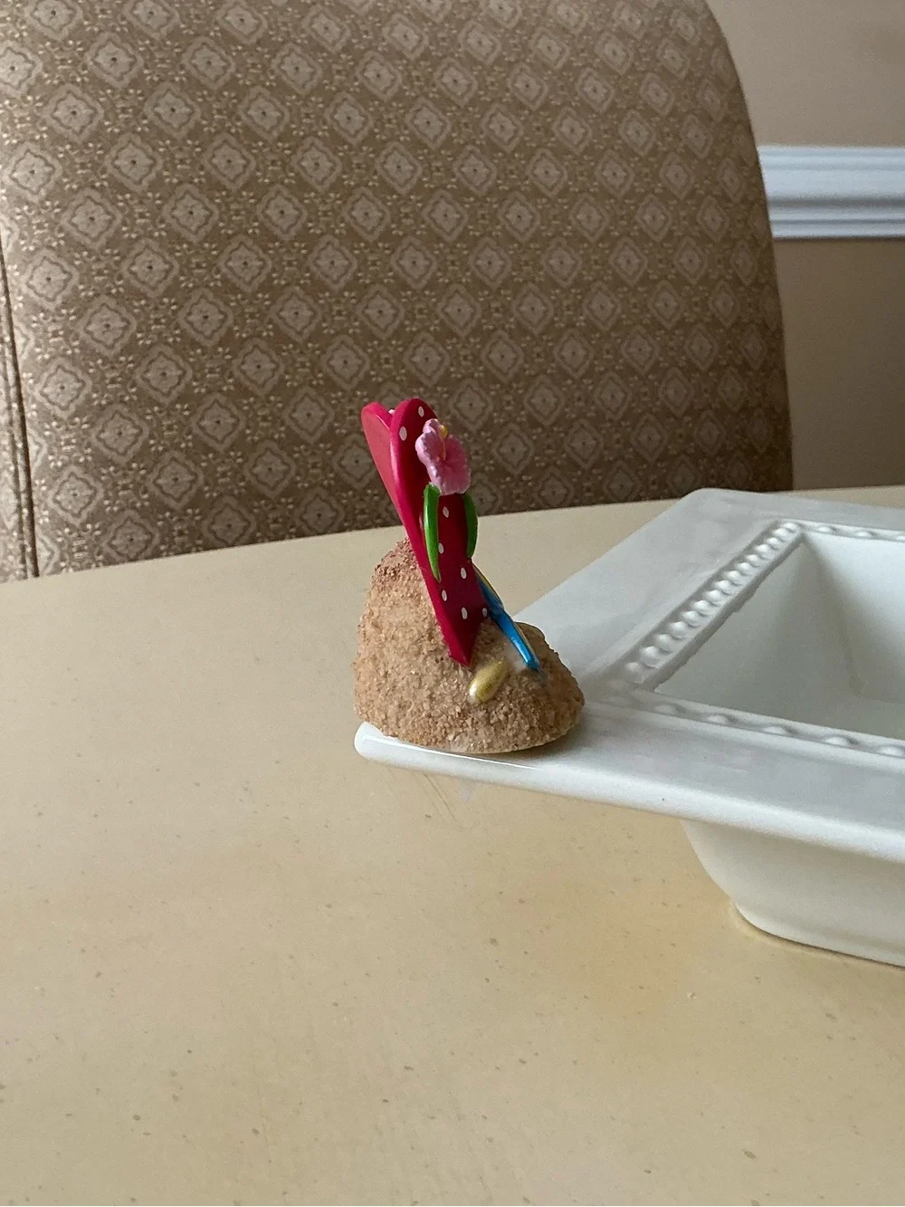 Beach Flip Flops and Sunglasses Platter Decoration 🏖️